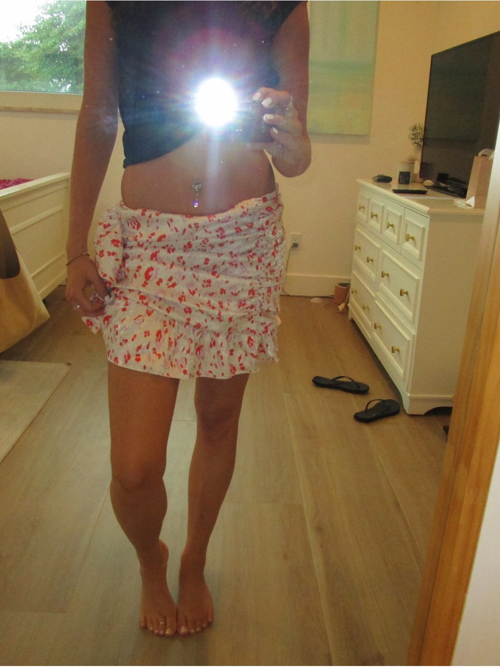 BCBGeneration White Mini Skirt with Red Print